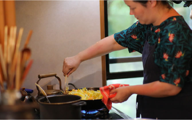 調味料を使わずに食材の良さを生かす調理方法に