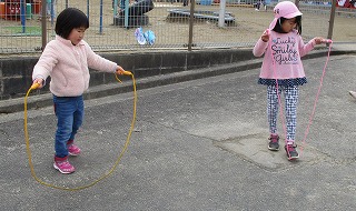 一人縄跳び