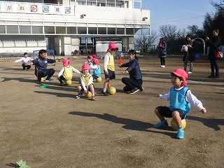 サッカーで遊ぼう