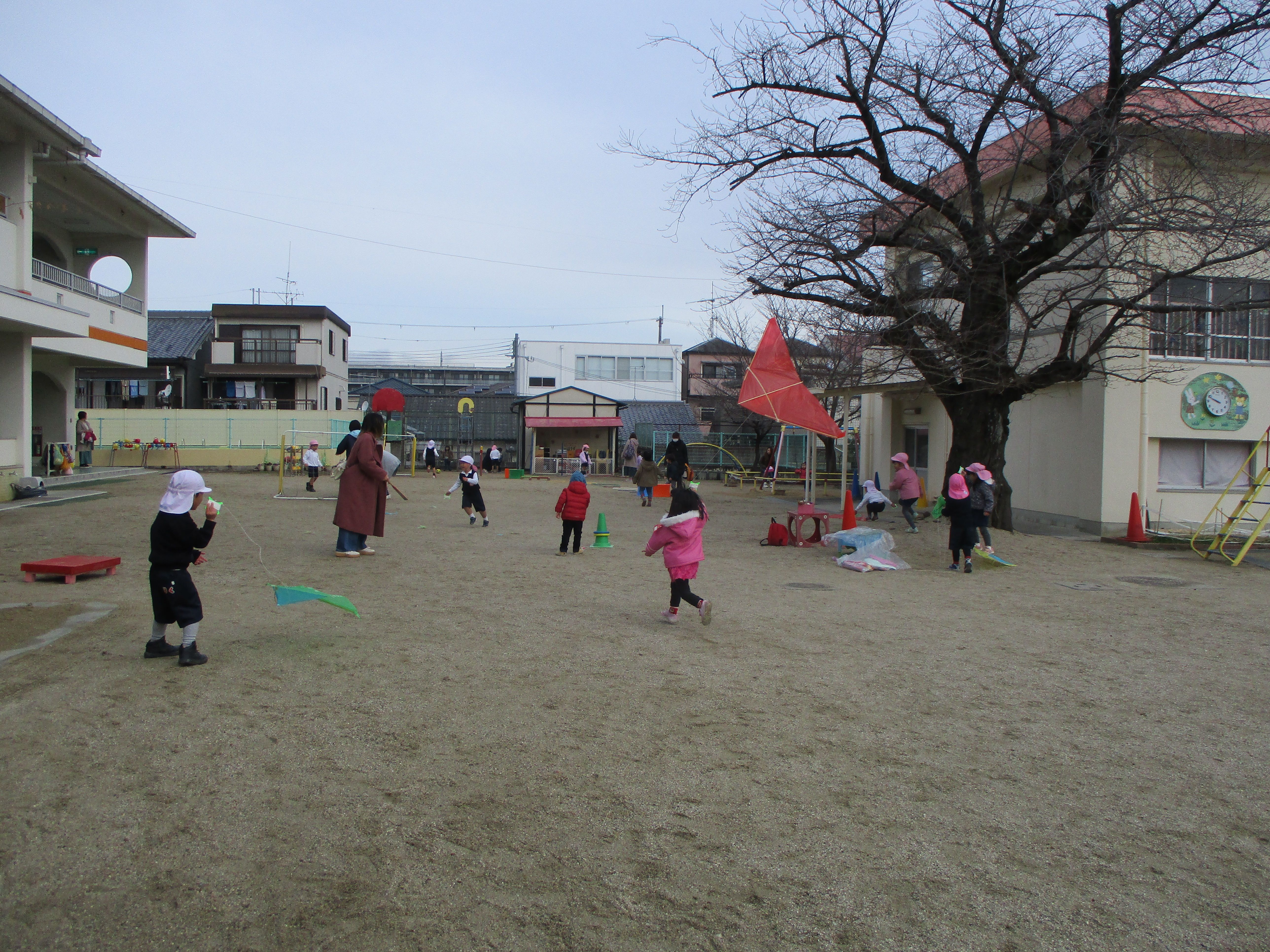 うさぎ組　正月遊び　たこあげ