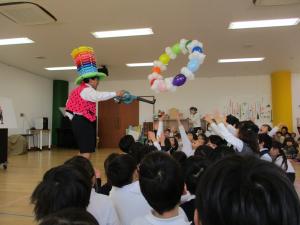風船太郎さんの登場です