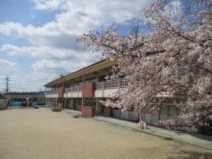 富雄北幼稚園　園舎