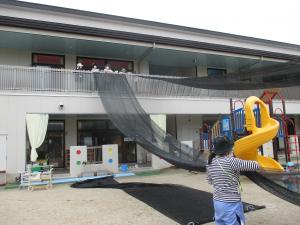 寒冷紗を張っています