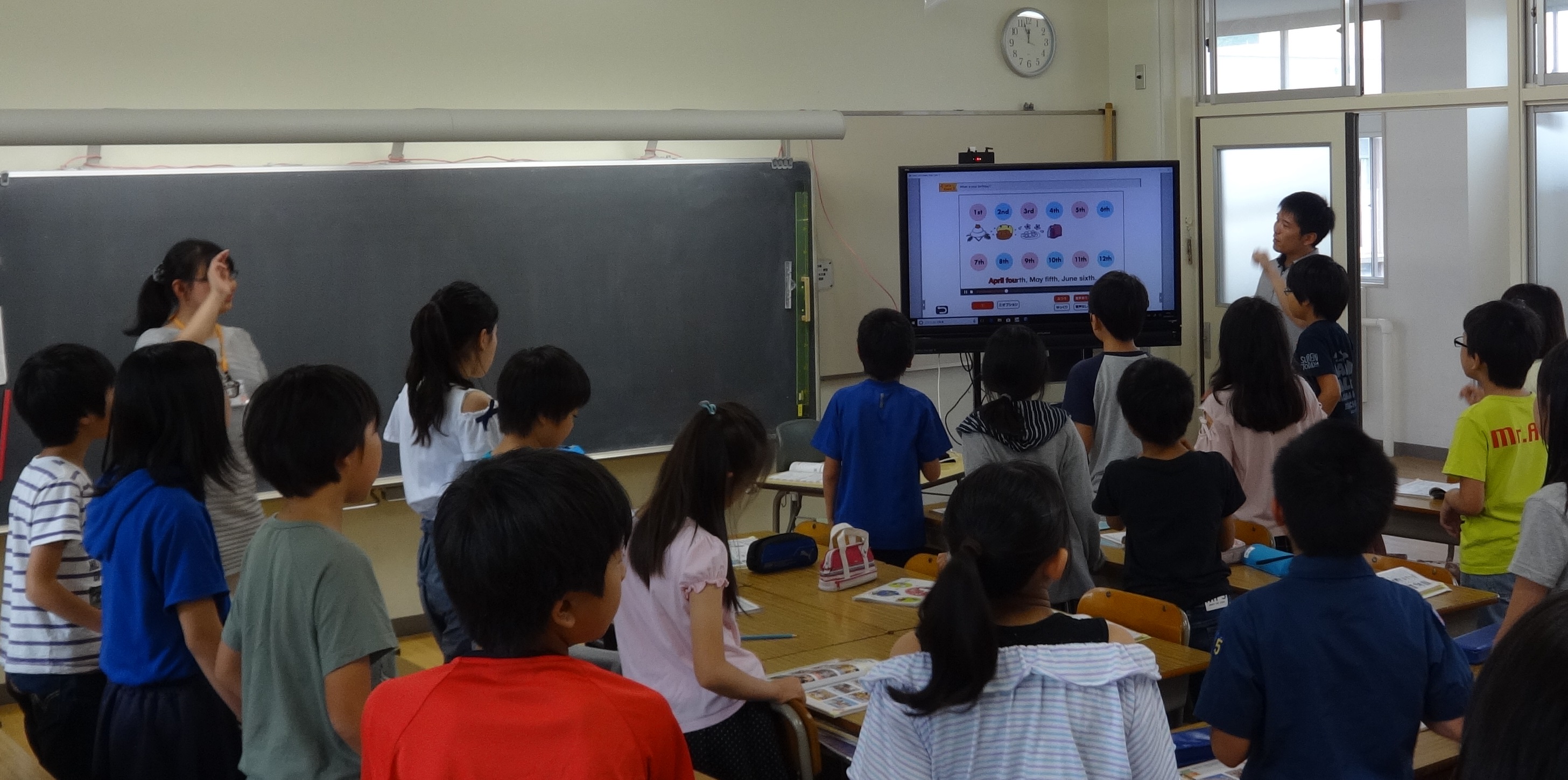 小学校の外国語授業の様子2