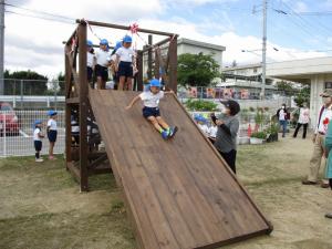 新遊具で遊ぶそらぐみ