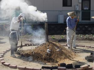 地域の方が火を起こしてくださいました