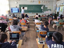 帯解小学校の授業の様子2