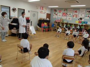 薬剤師さんの話を聞きました。