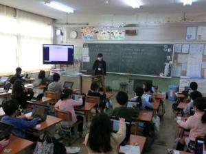 平城西小学校の授業の様子