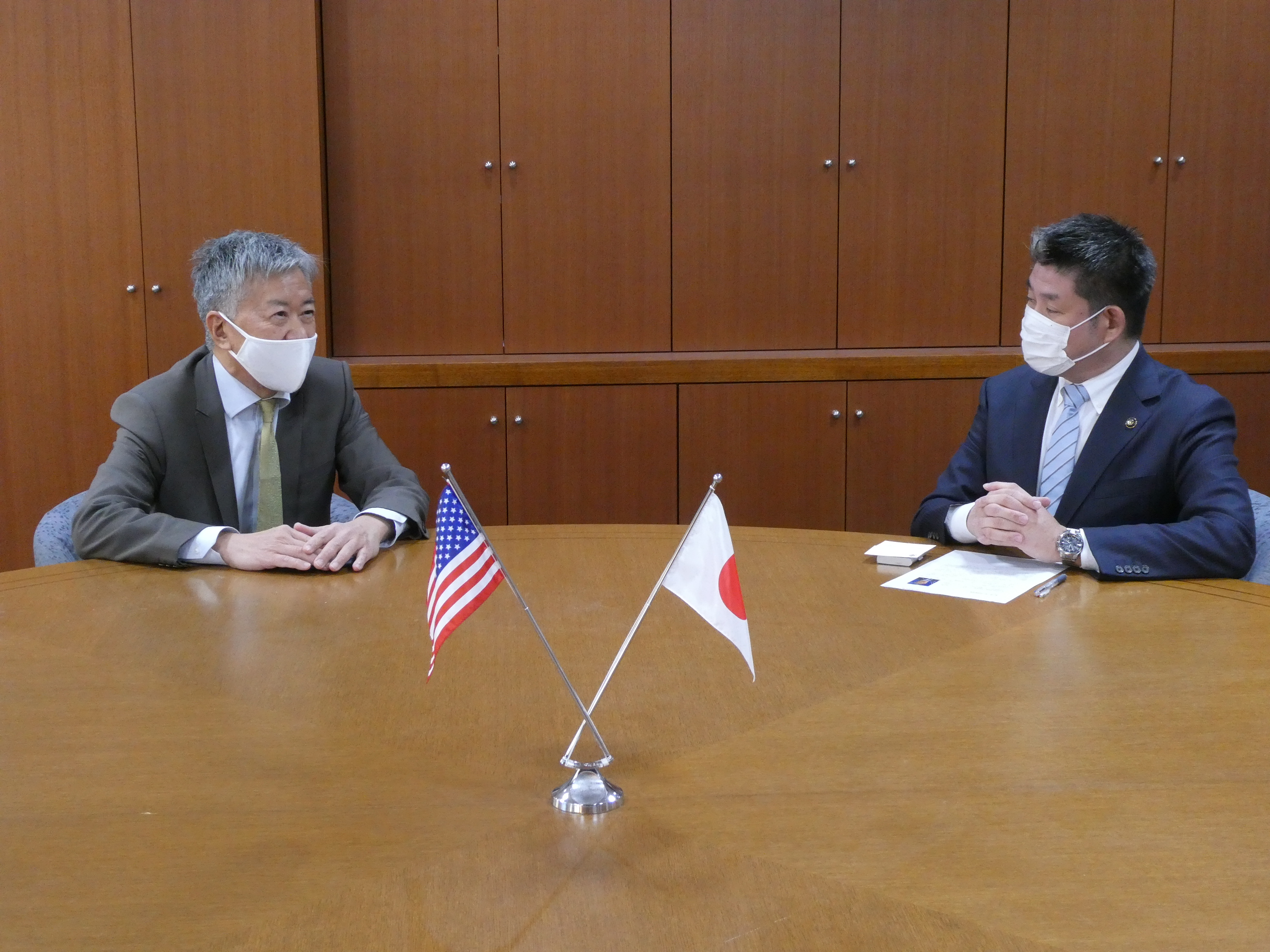 駐大阪・神戸アメリカ総領事リチャード・メイ・ジュニア氏 表敬訪問