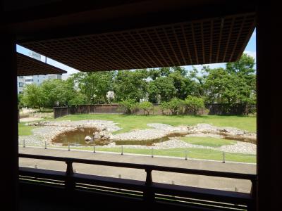 復原建物からの園池