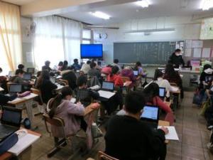 平城西小学校の授業の様子