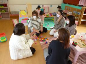 1歳児　グループの話し合い