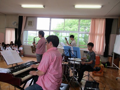 6月8日　音楽を楽しむ会　育友会協賛の画像2