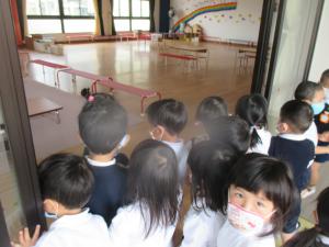 リズム室を探検しています
