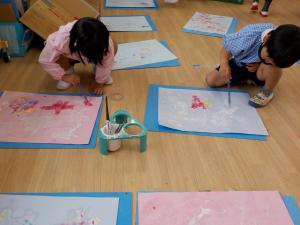 絵の具をつける