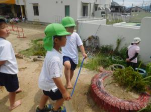 水が飛ぶ