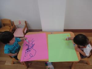笹飾りのアイスクリームを作っています