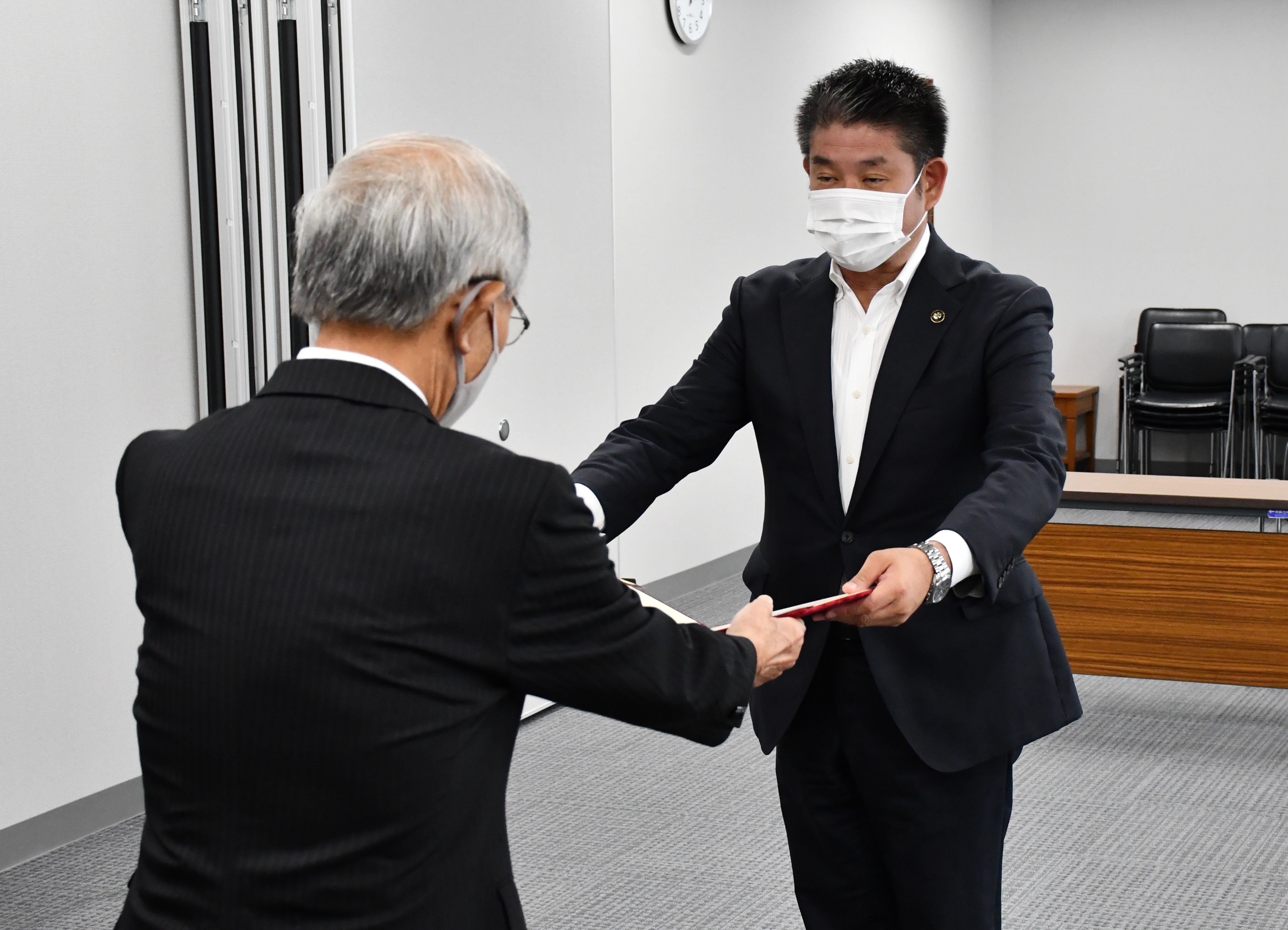 奈良市長選挙当選証書付与式