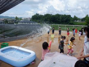 3歳児水遊び