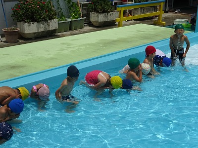5歳児　プール遊びの画像1