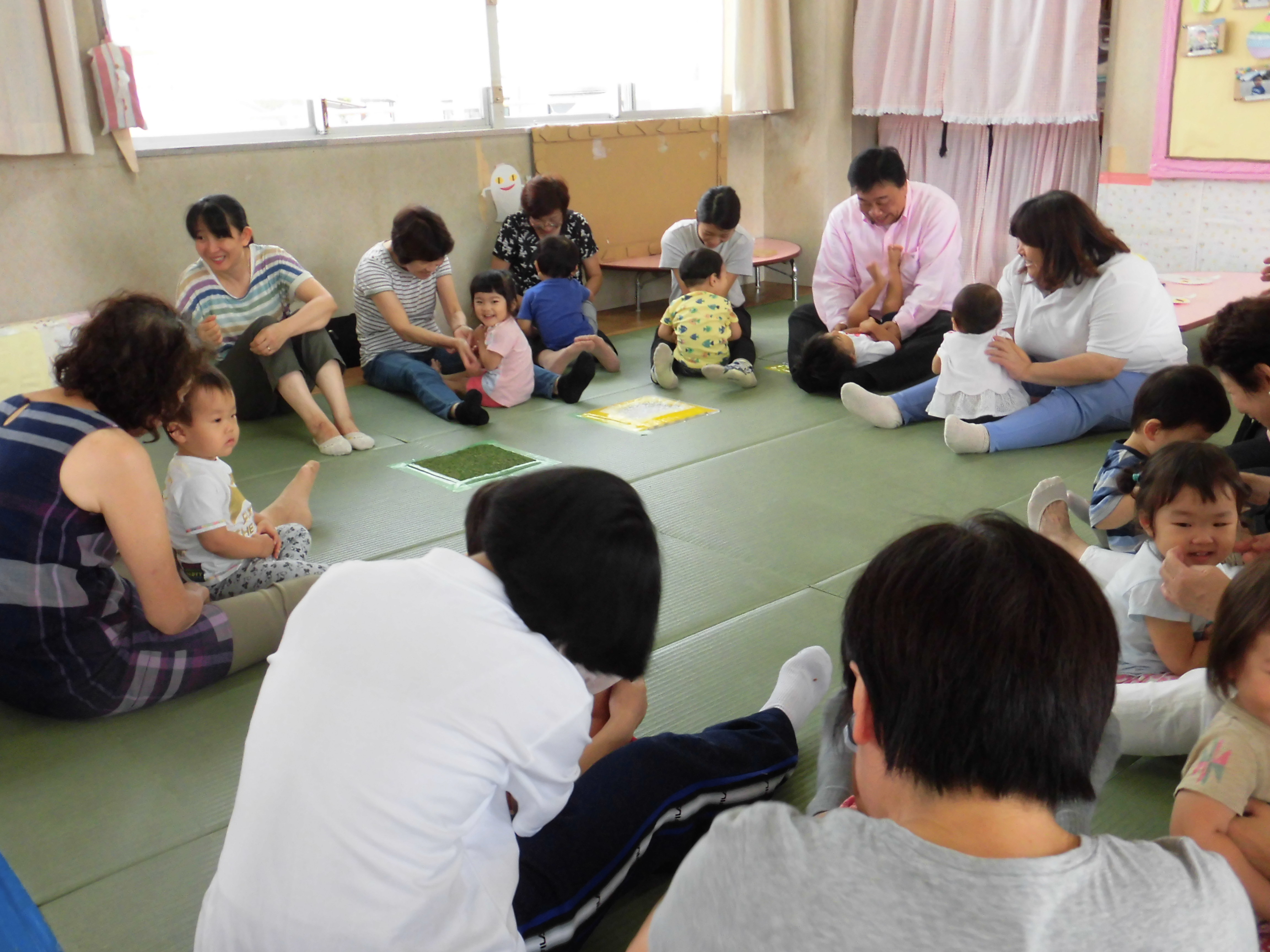 1歳児　祖父母参観の画像1