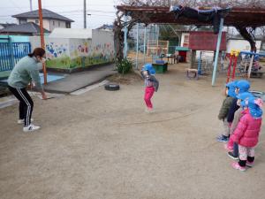 3歳児　大縄跳び