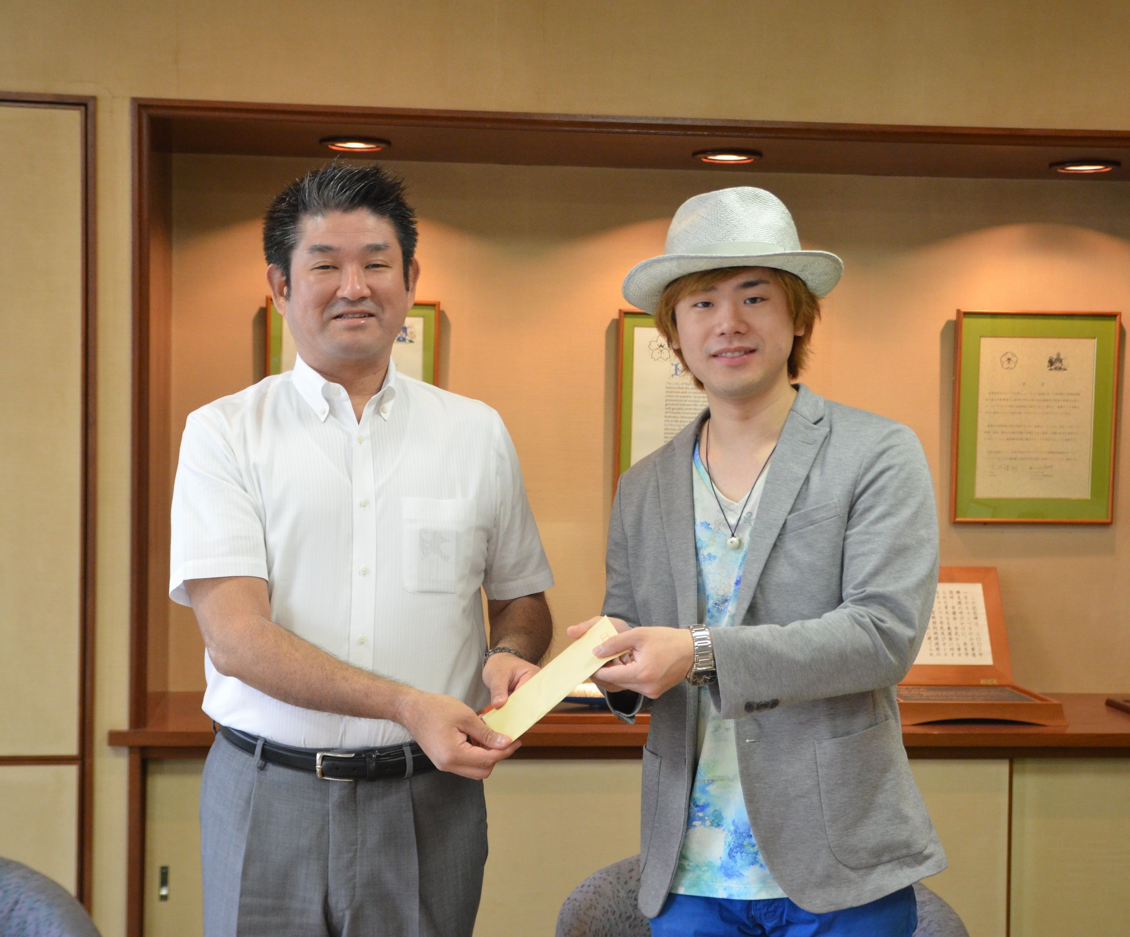 奈良市観光大使 氷置晋氏からの　平成30年7月豪雨災害義援金寄託式の画像