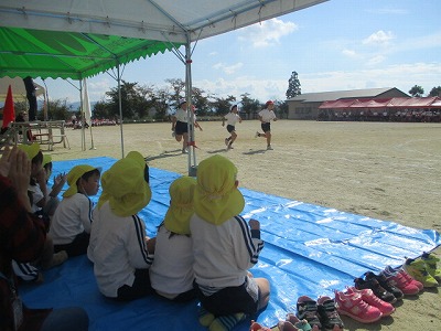 伏見南小学校運動会予行練習を見に行ったよ　10月17日(水曜日)の画像1