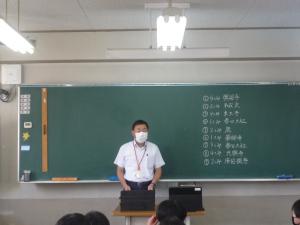 大宮小学校　校長先生挨拶写真