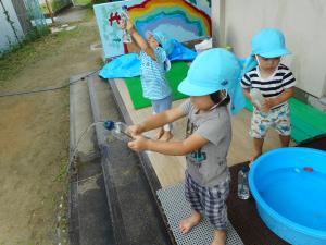 2歳児　水遊び