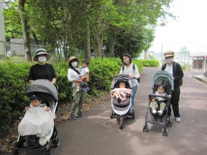 公園へ散歩に行こう