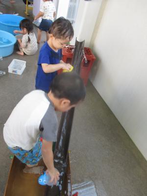 2歳児水遊び