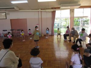 フルールバスケットで、鬼になって次何にするかか言っているところ