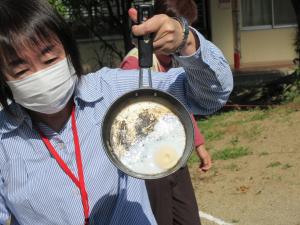 ほんの数分で目玉焼きの完成