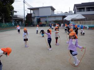 縄跳び頑張っているよ