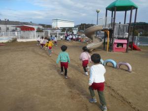 4歳児園庭での様子