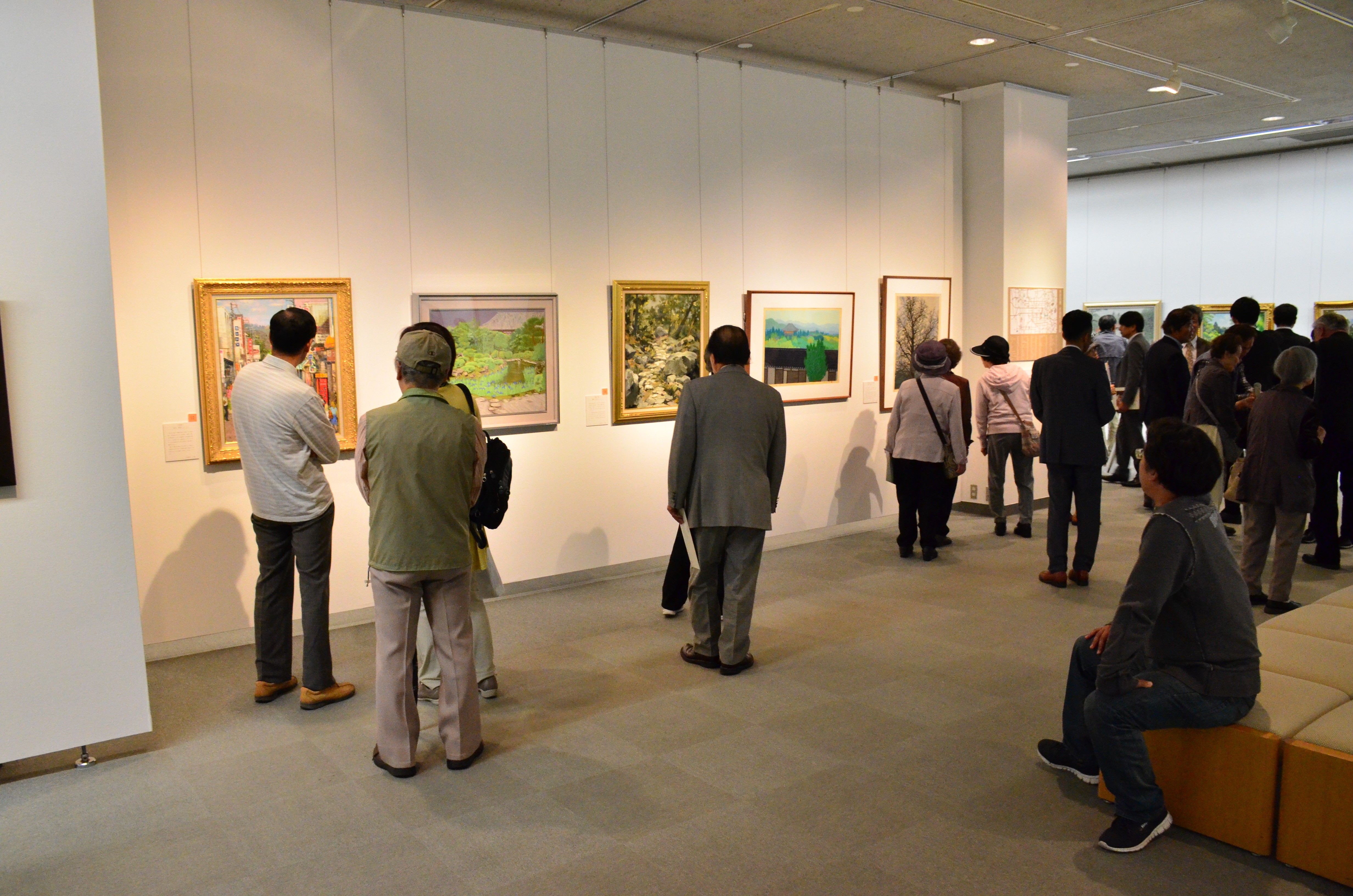 前期展示「奈良百景より」の様子