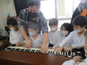 音楽鑑賞会６