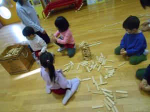 3歳児が崩れてもまたちょうせんしています