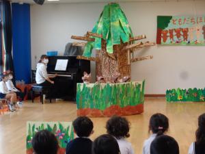 4歳児そら組　おおかみくんがかくれています