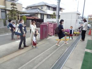 みかん組　登園の様子