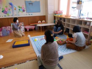 都祁保健センターの栄養士さんの講話を聴いています