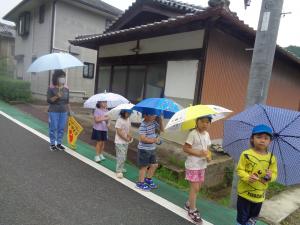 柳生焼のお店に行くところです