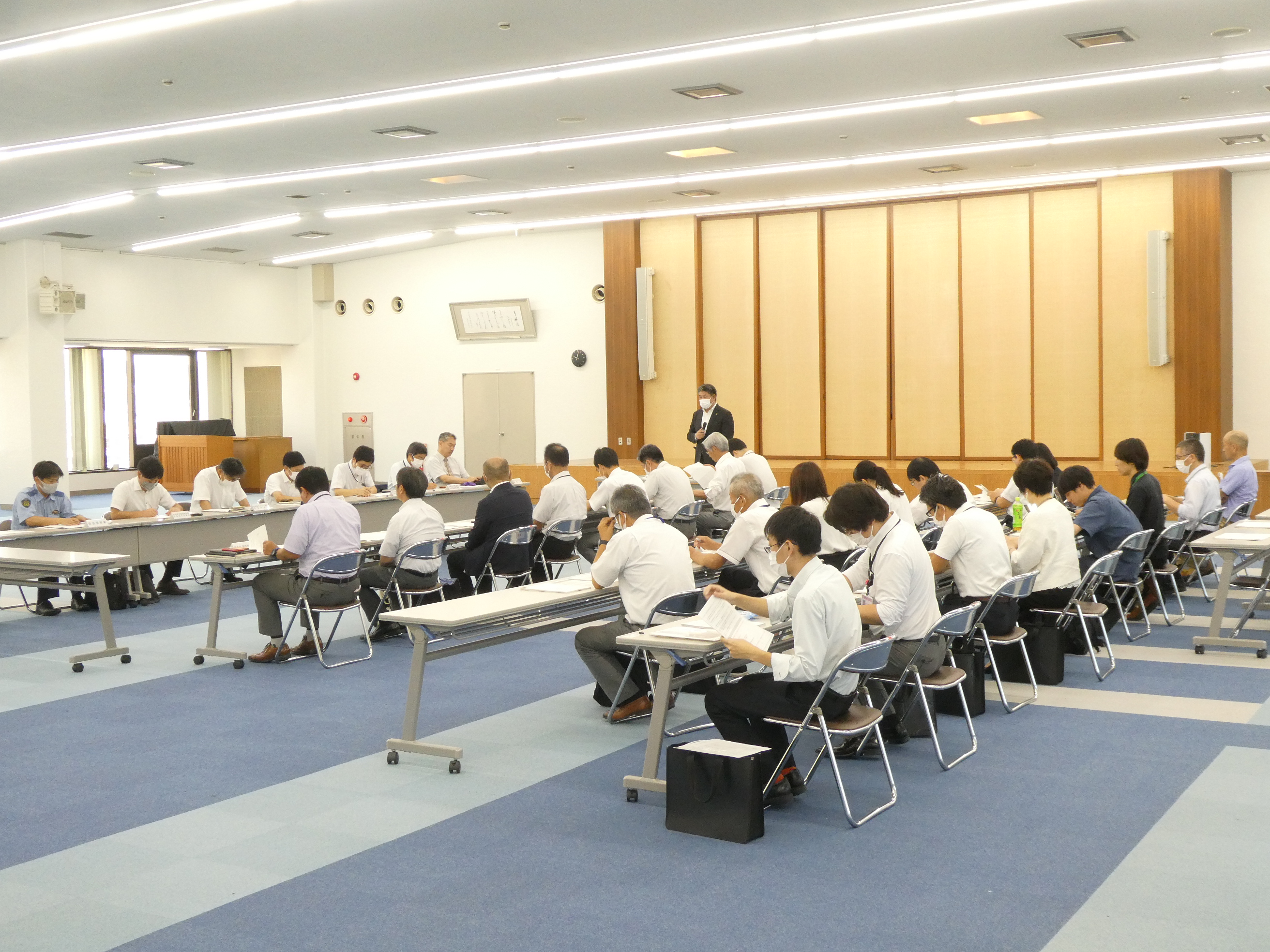 ​奈良中心市街地公共交通活性化協議会（正庁）