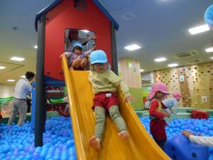 3歳児滑り台