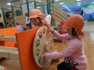 5歳児転がる遊び