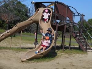5歳児公園の滑り台