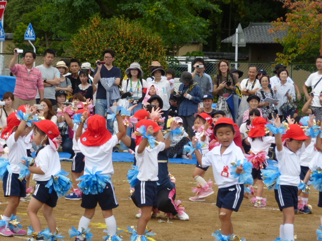 運動会　3歳児いちご組　ダンス