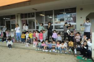 小さい組の子達も見学